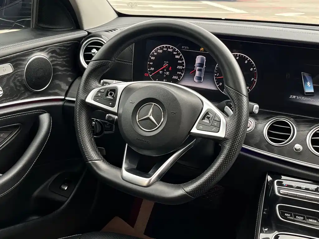 Mercedes-Benz E-Class 2016 — фото 11