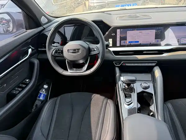 Geely Xingyue L 2024