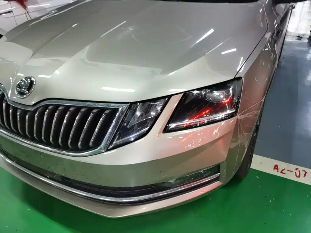 Skoda Octavia 2018 — фото 24