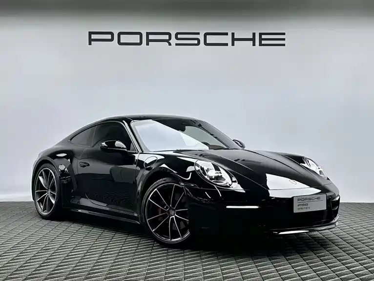 Porsche 911 2023 — фото 3