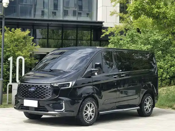 Ford Tourneo 2023