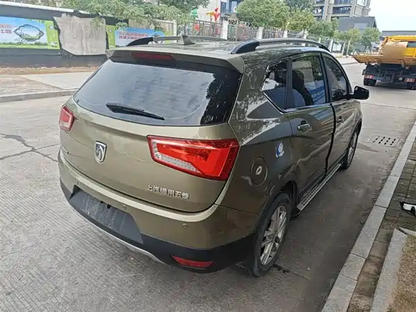 Baojun 560 2015