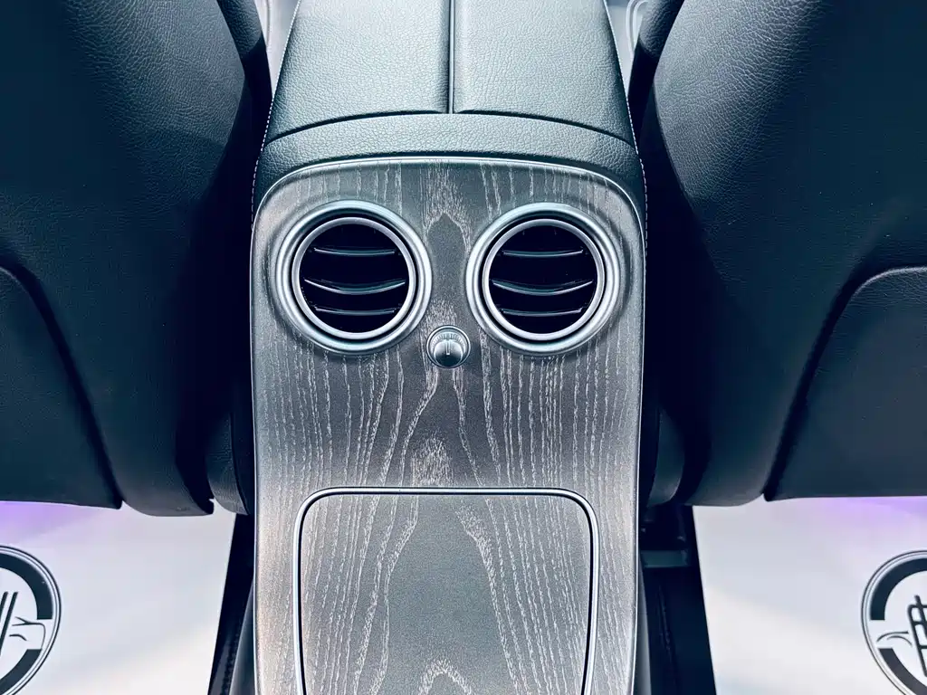Mercedes-Benz E-Class 2021 — фото 11
