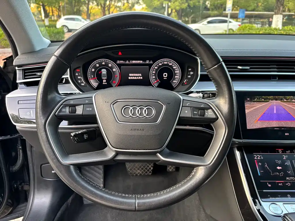 Audi A8 2019 — фото 10