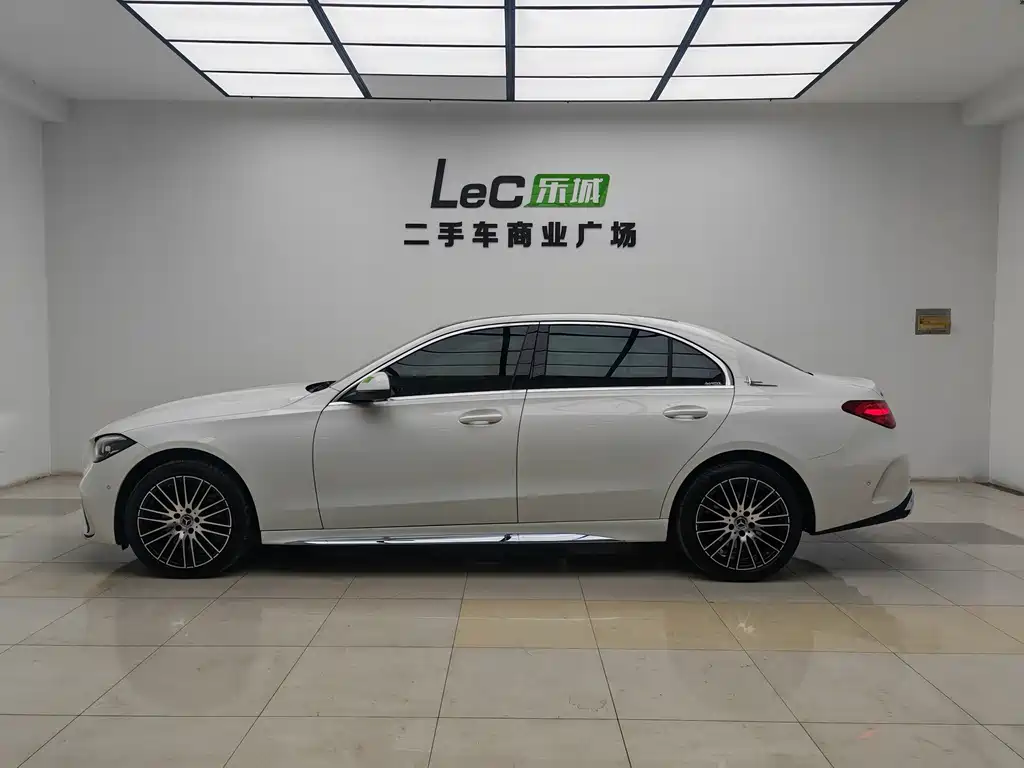 Mercedes-Benz C-Class 2022 — фото 4