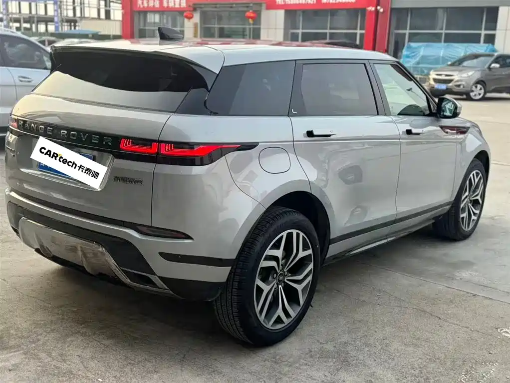 Land Rover Evoque 2023 — фото 9