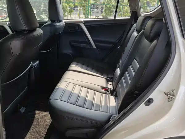 Toyota RAV4 2016