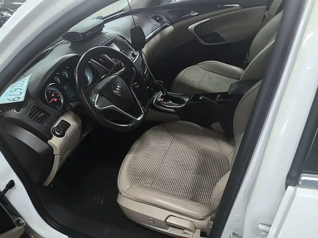 Buick Regal 2015 — фото 15