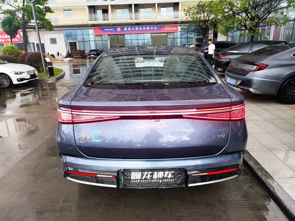 BYD Seal 07 DM-i 2025 — фото 6