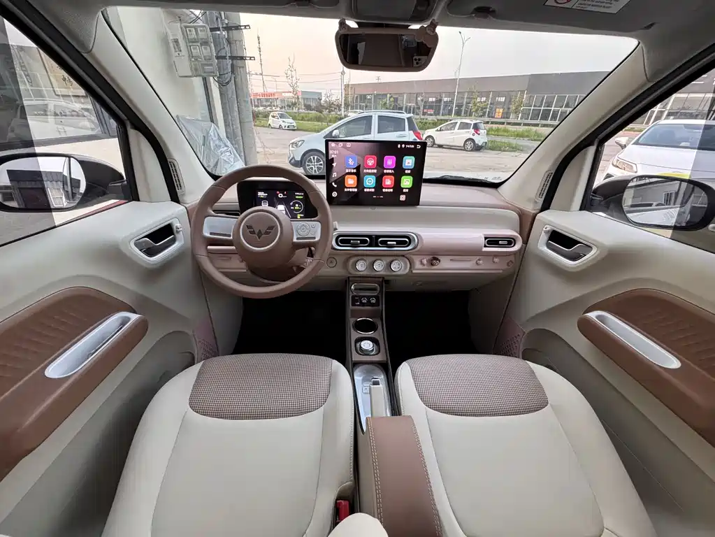 Wuling Hongguang MINIEV 2025