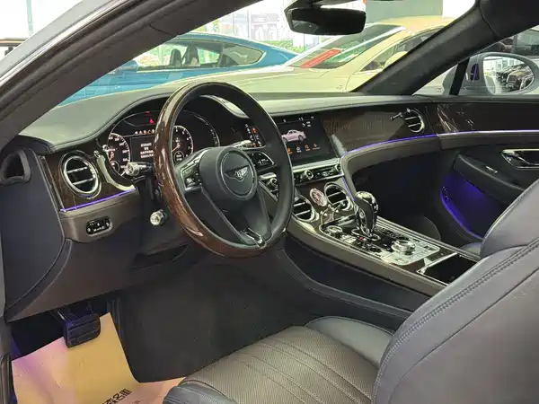 Bentley Continental 2020