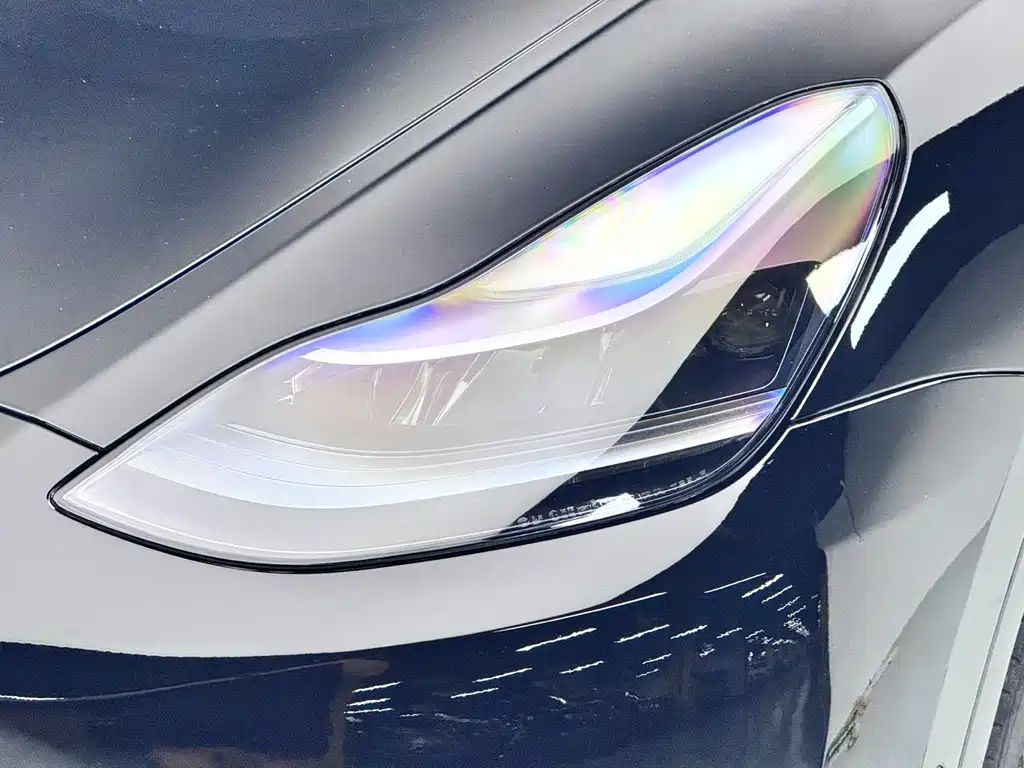 Tesla Model Y 2023 — фото 7