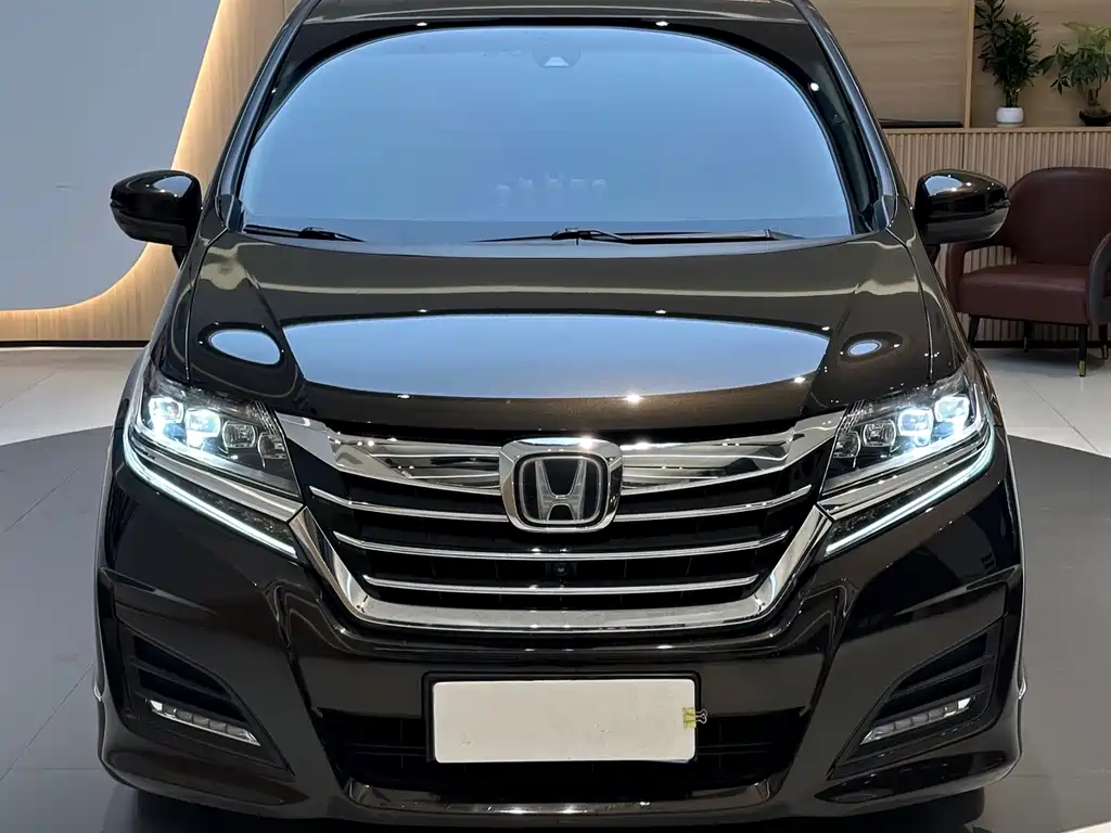 Honda Elysion 2017 — фото 2