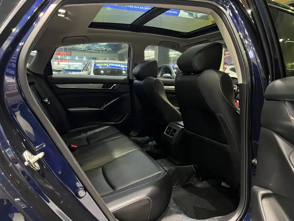 Honda Inspire 2020 — фото 11