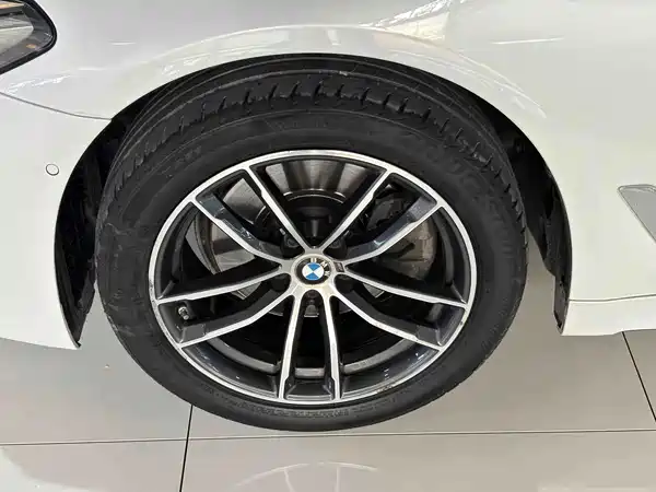 BMW 5 Series 2022