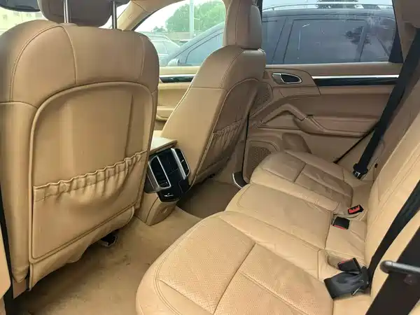 Porsche Cayenne 2012