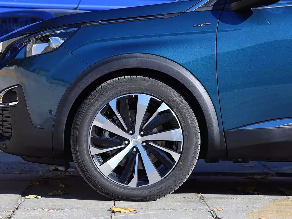 Peugeot 5008 2018 — фото 30