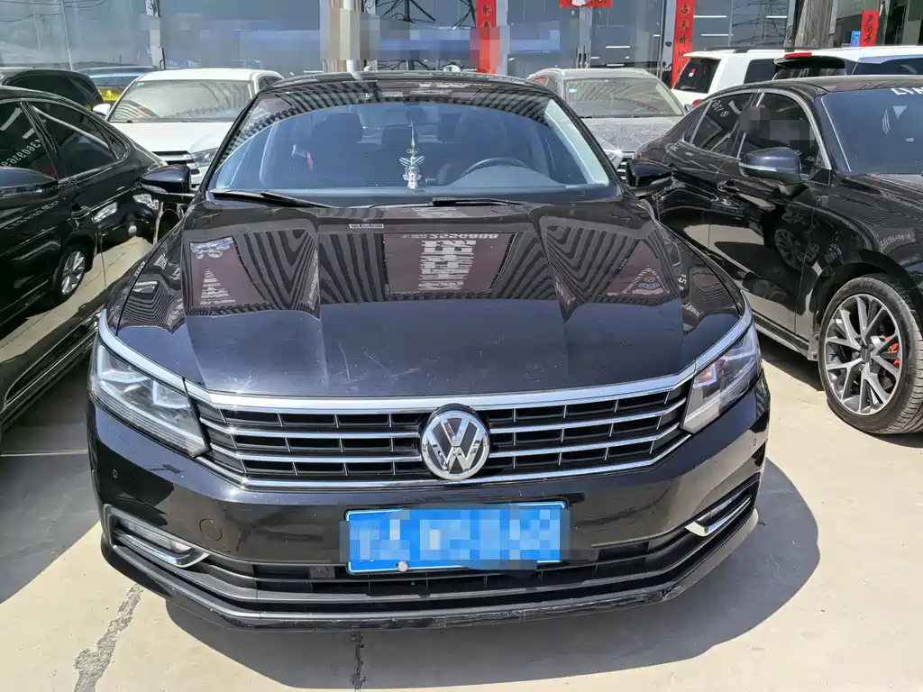 Volkswagen Passat 2018 — фото 2