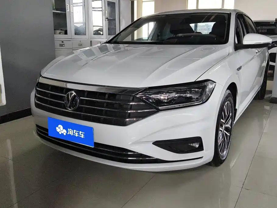 Volkswagen Sagitar 2020