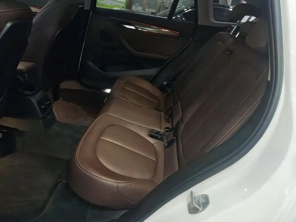 BMW X1 2019 — фото 17