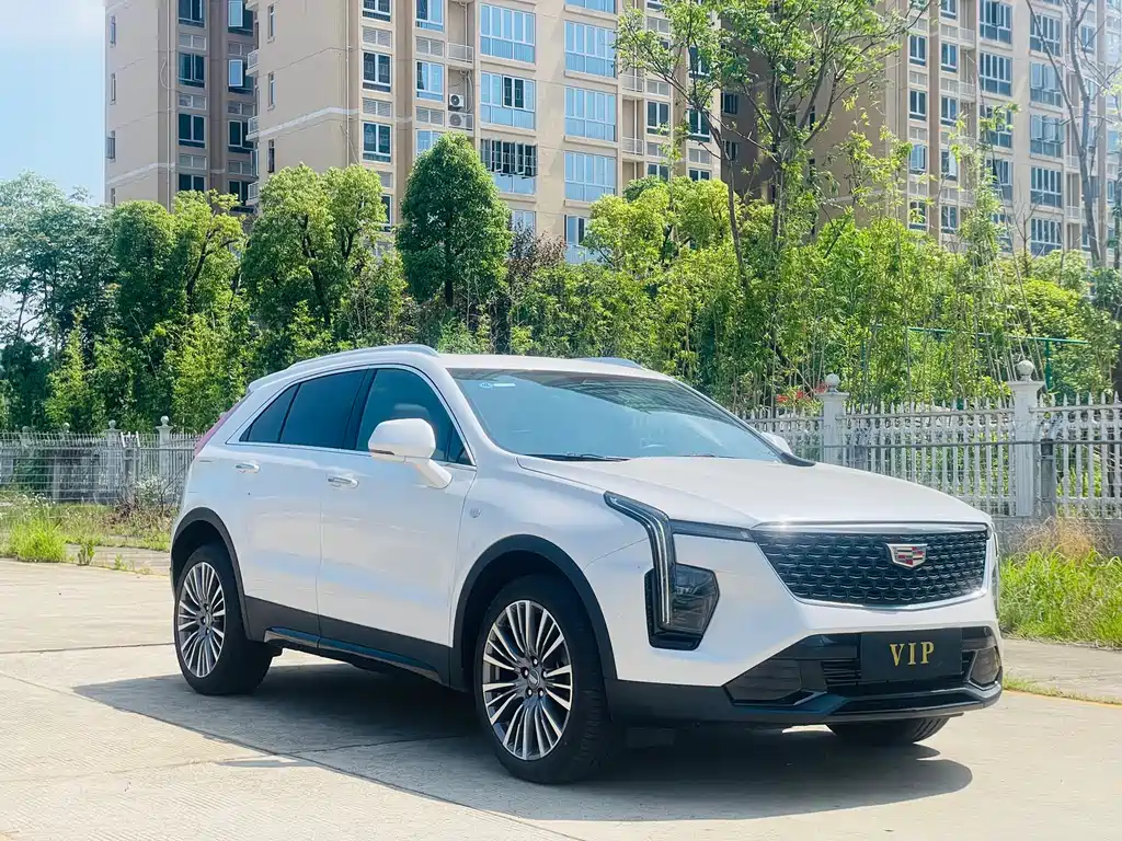 Cadillac XT4 2025 — фото 3
