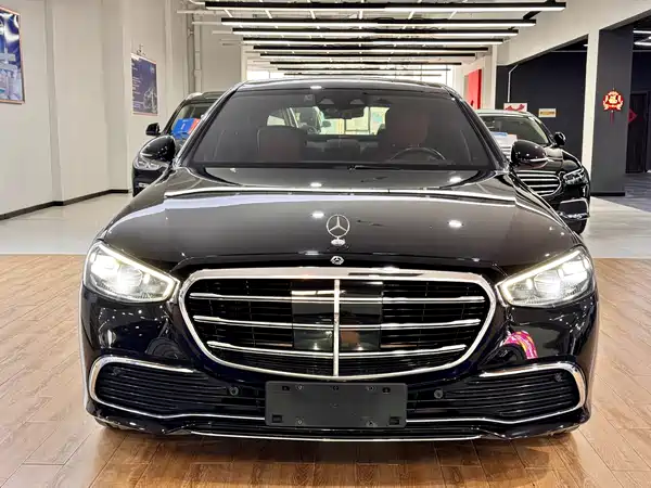 Mercedes-Benz S-Class 2021