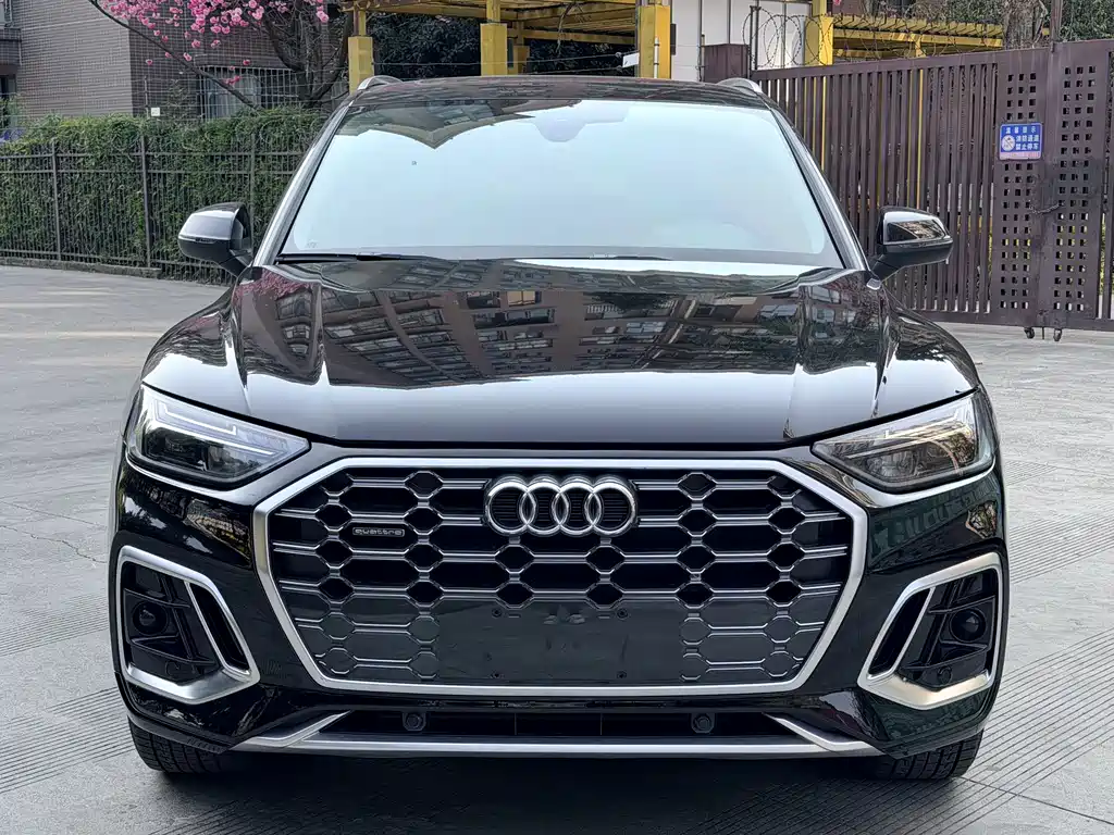 Audi Q5L 2022 — фото 2