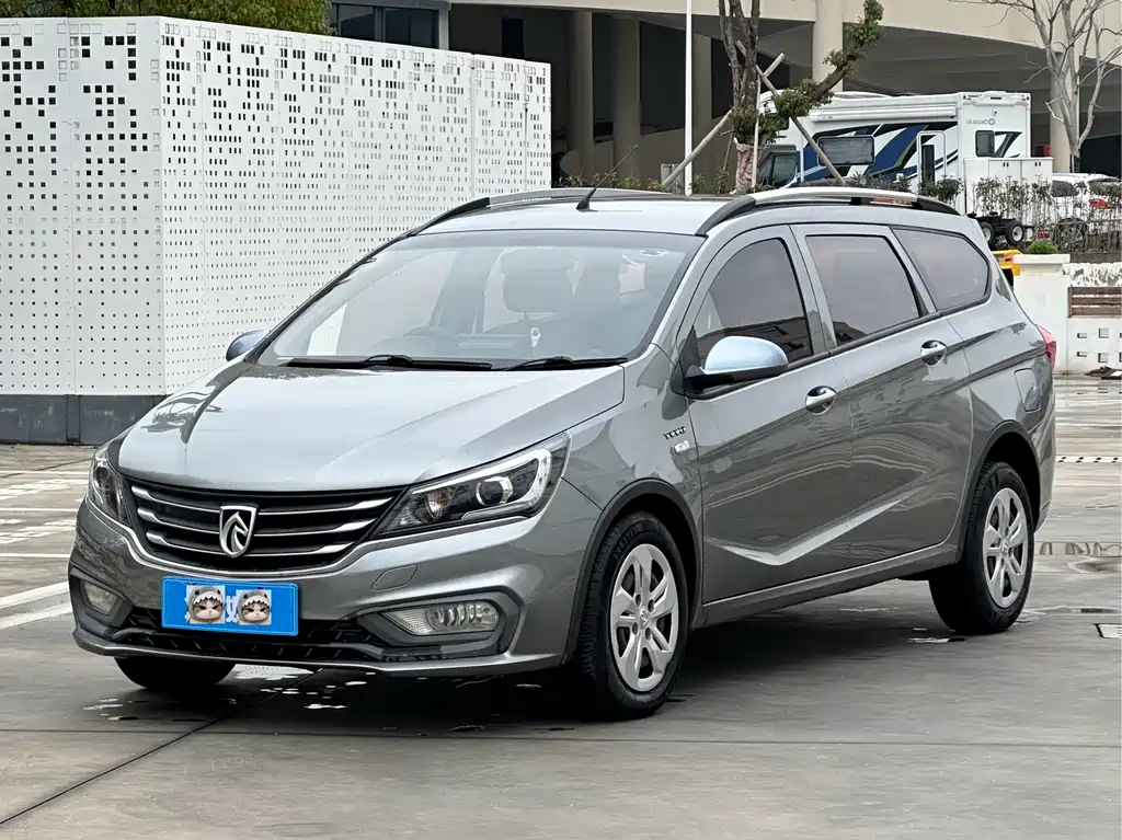 Baojun 310W 2019 — фото 1