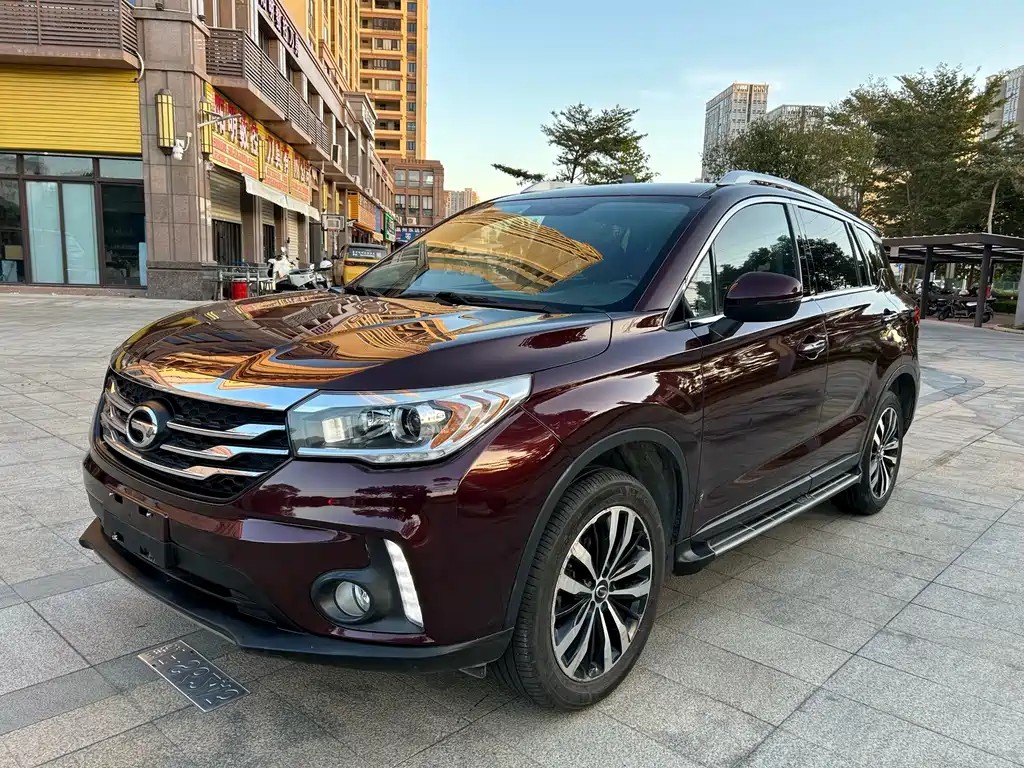 GAC Trumpchi GS4 2015 — фото 3