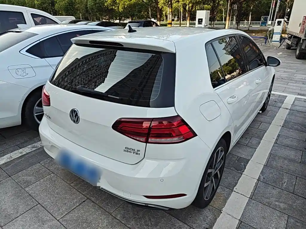 Volkswagen Golf 2020