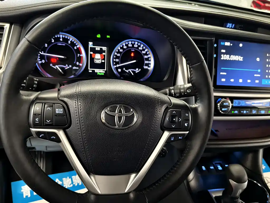 Toyota Highlander 2018 — фото 20