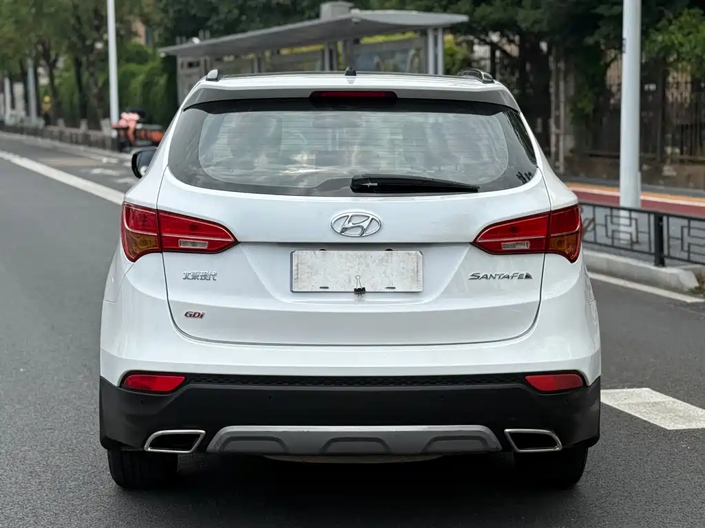 Hyundai Santa Fe 2015 — фото 8