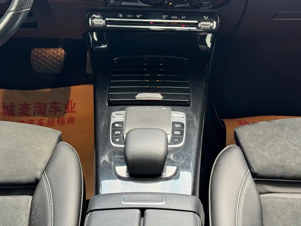 Mercedes-Benz A-Class 2019 — фото 13
