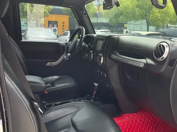 Jeep Wrangler 2015