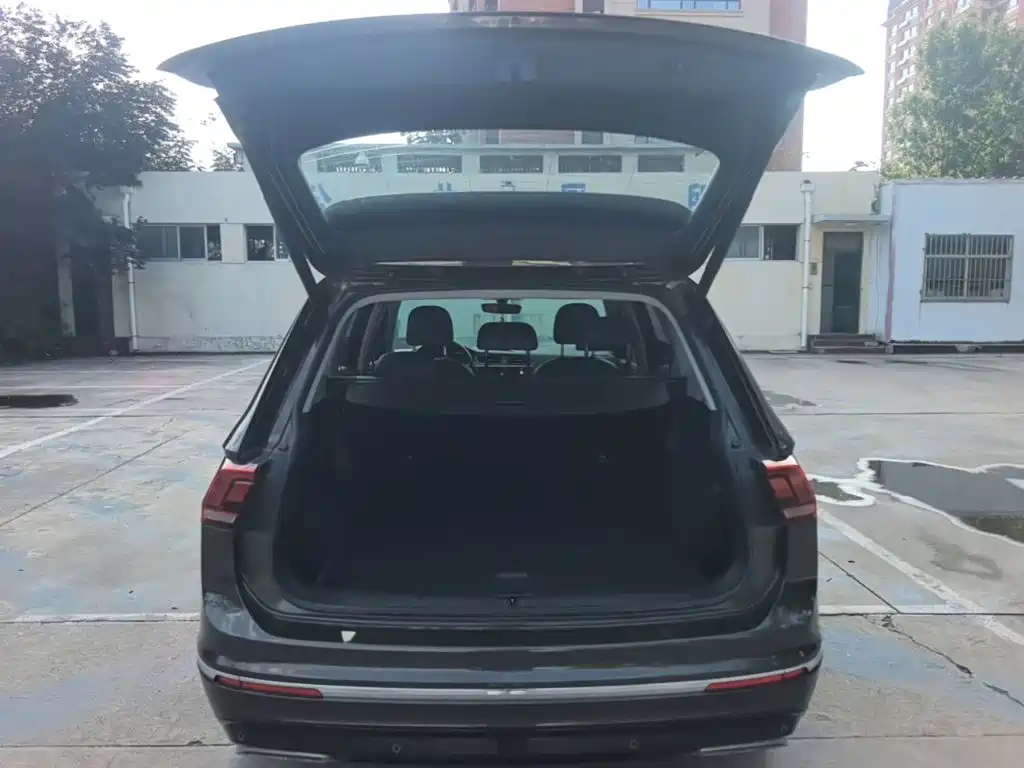 Volkswagen Tiguan L 2021 — фото 19