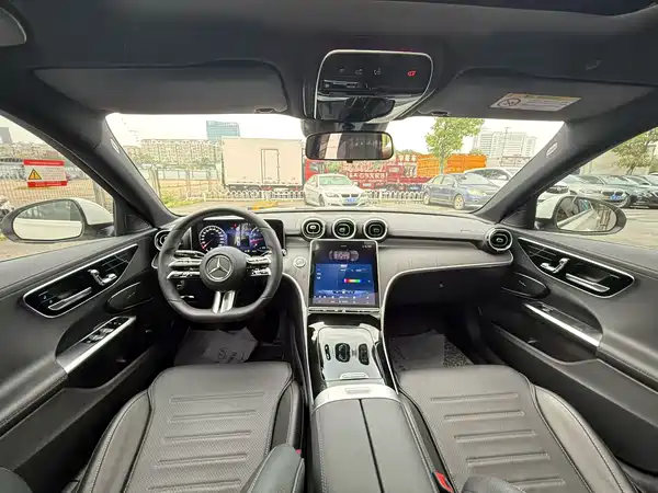 Mercedes-Benz C-Class 2022