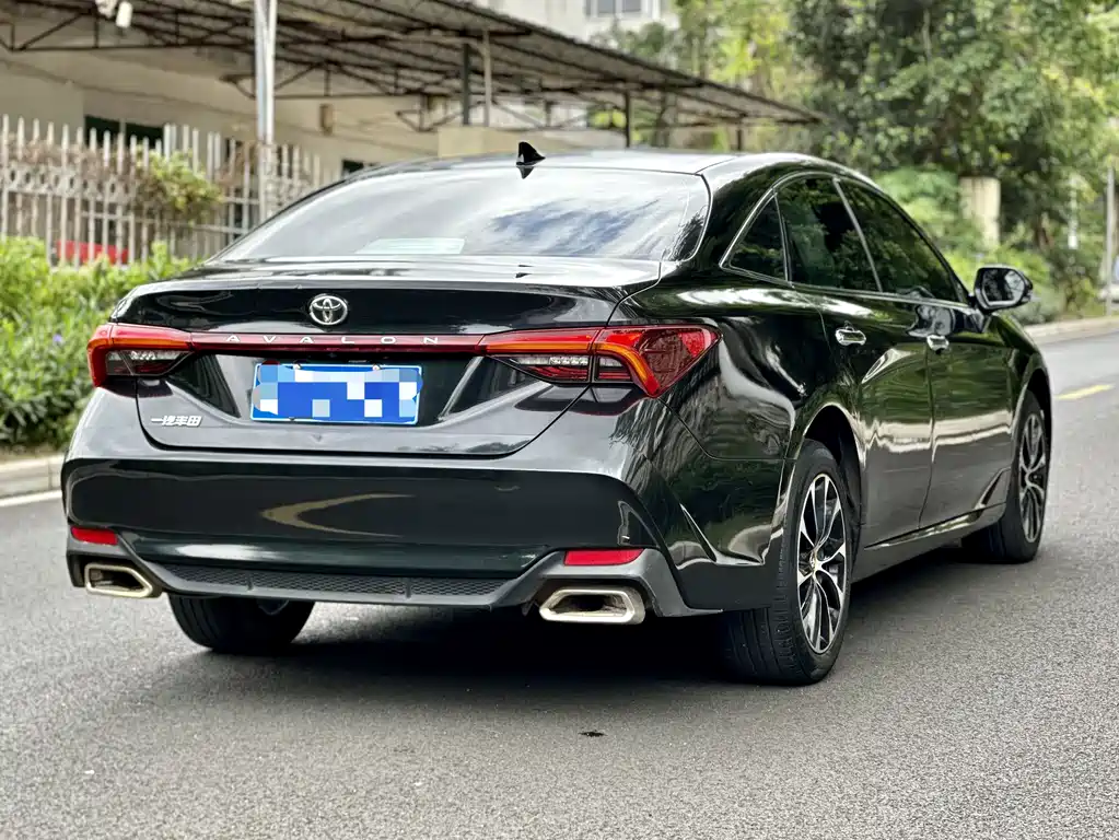 Toyota Avalon 2022 — фото 10
