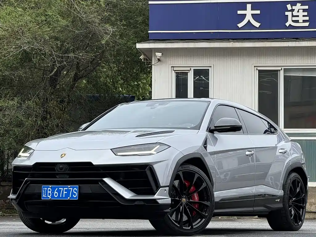 Lamborghini Urus 2024 — фото 4