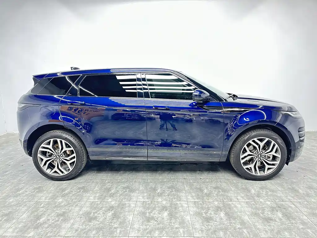 Land Rover Evoque 2022 — фото 9