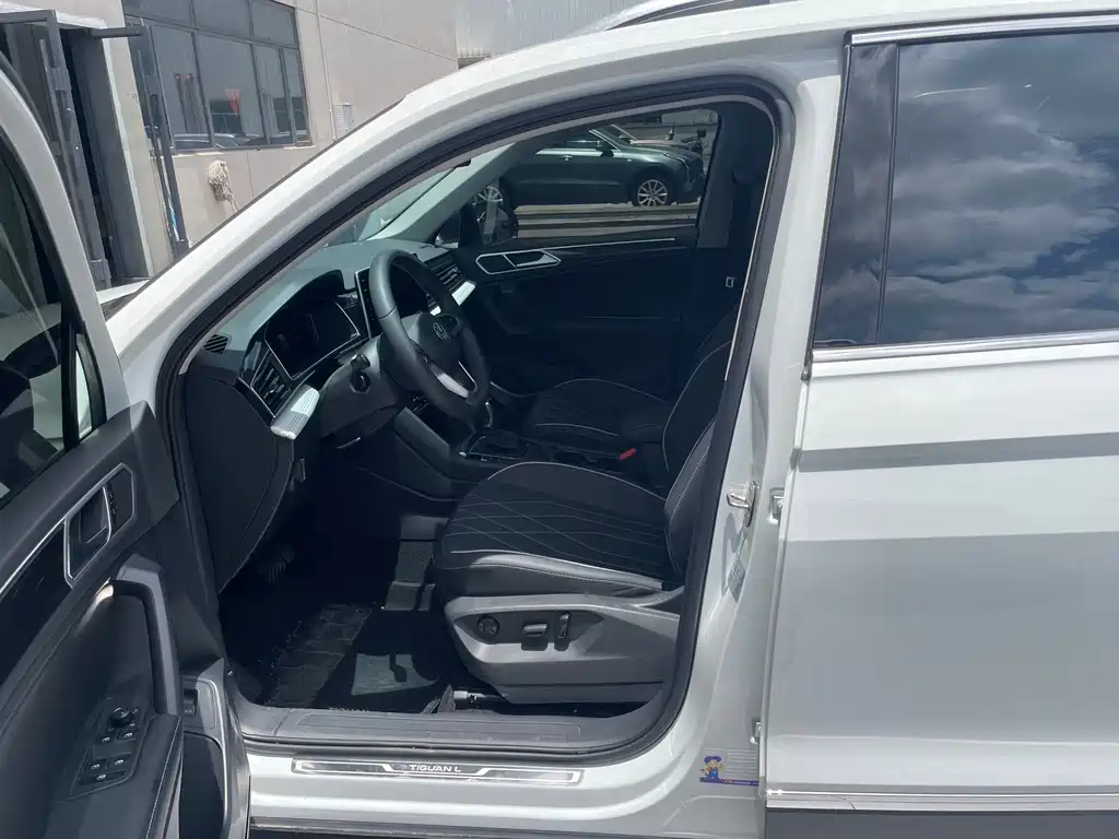 Volkswagen Tiguan L 2026