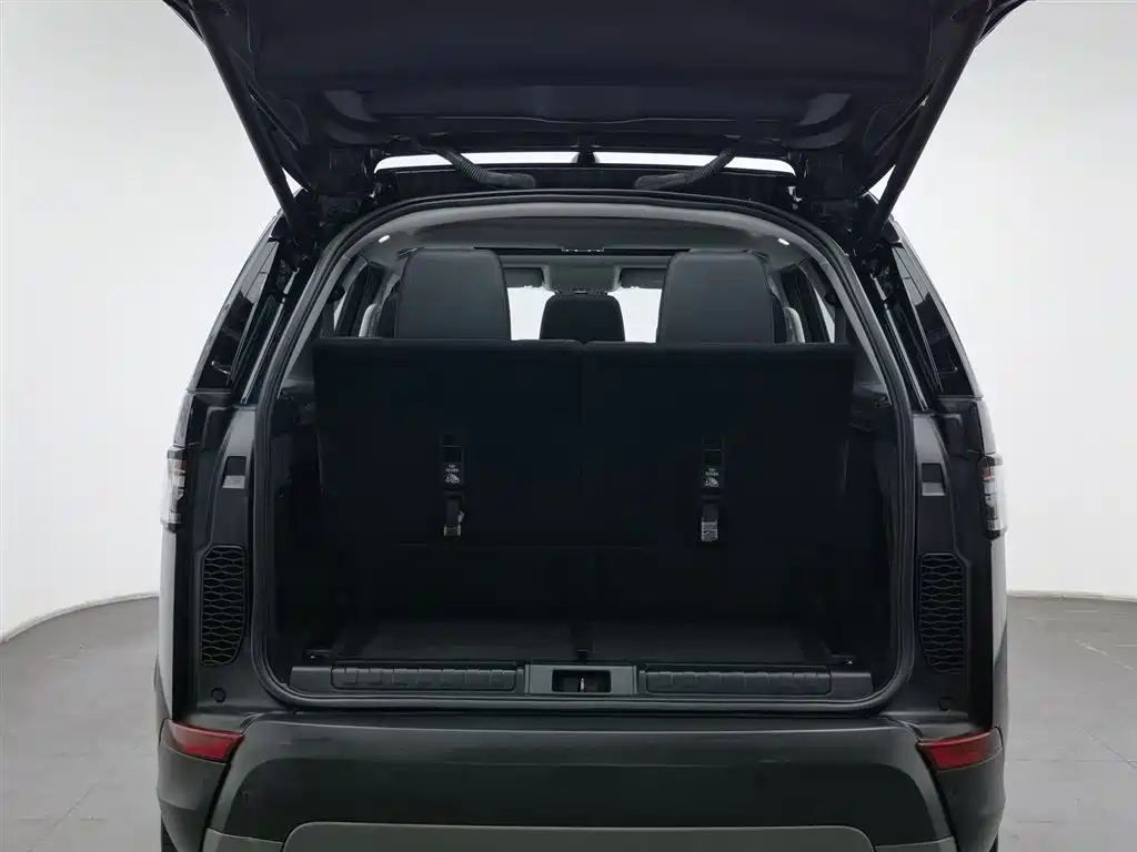 Land Rover Discovery 2019 — фото 16