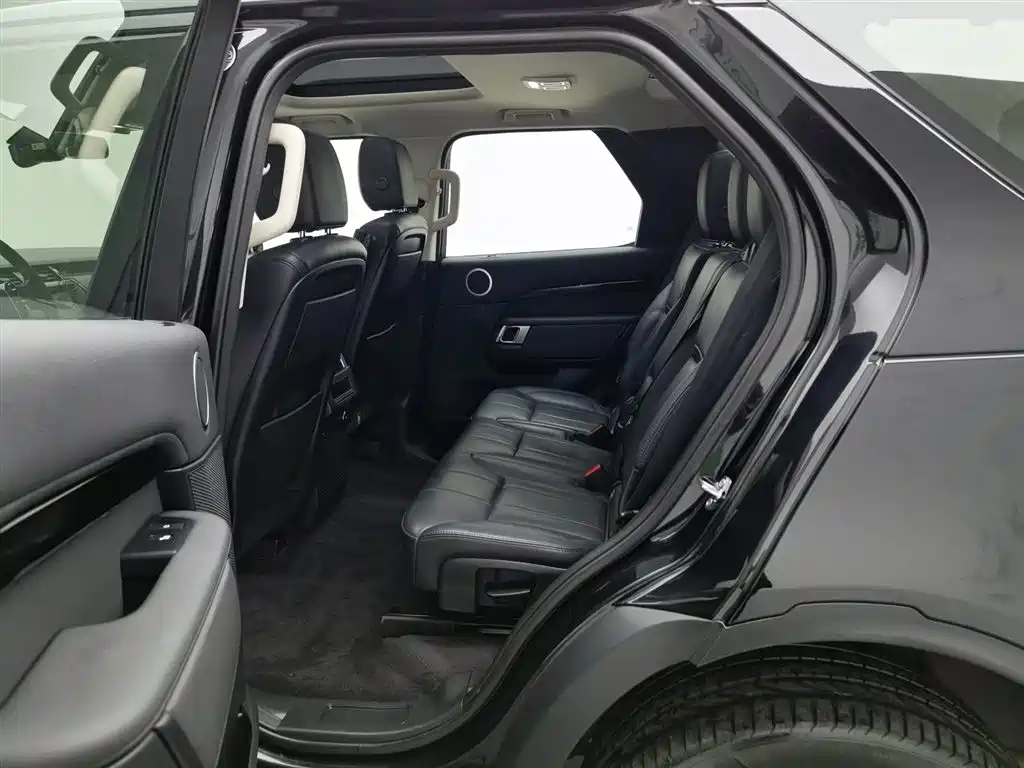 Land Rover Discovery 2019 — фото 15