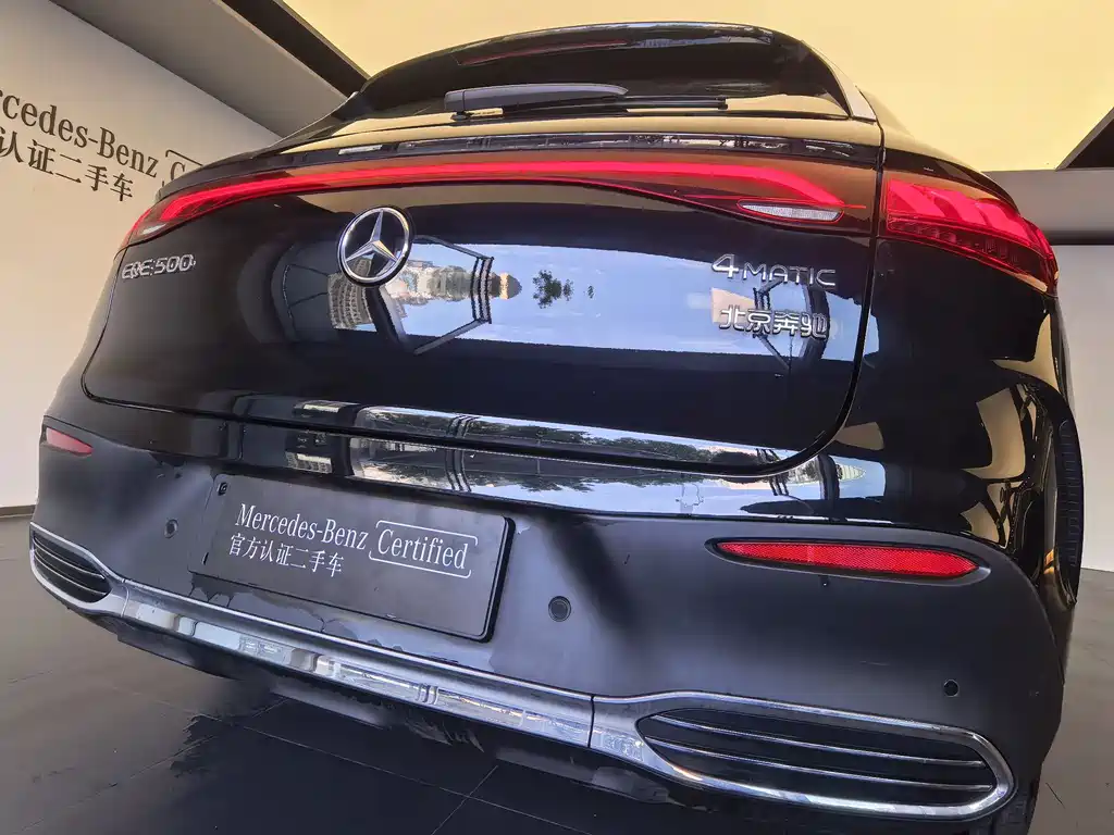 Mercedes-Benz EQE SUV 2025 — фото 8