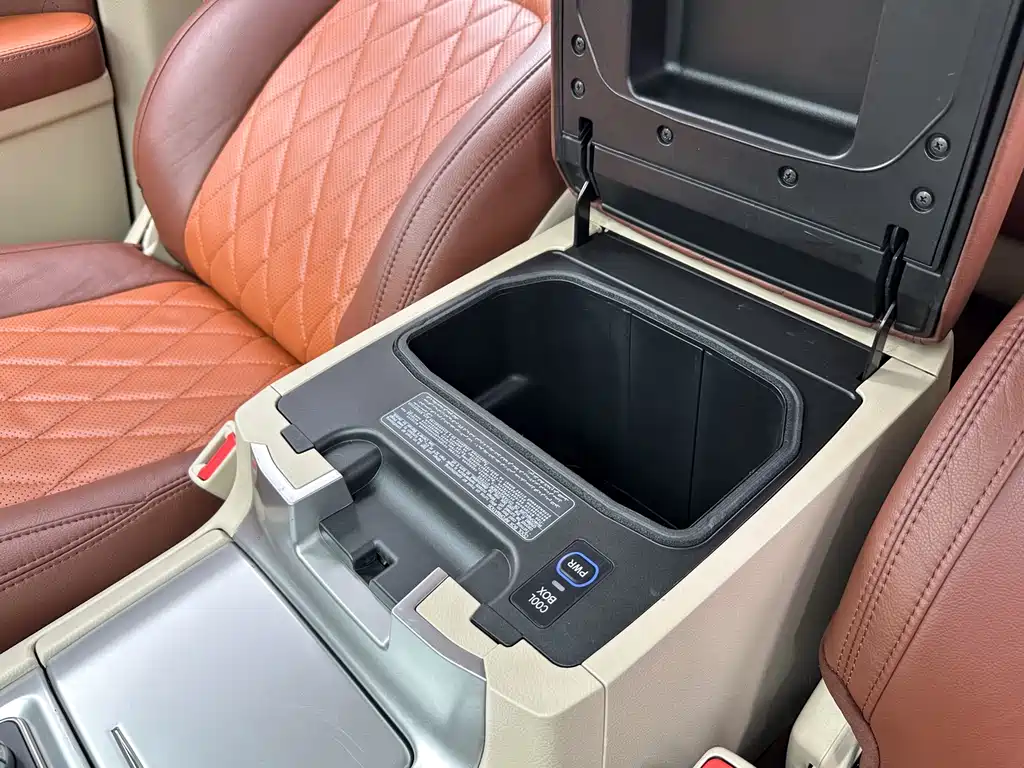 Toyota Land Cruiser 2019 — фото 19