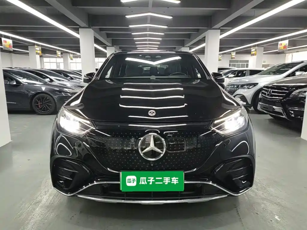 Mercedes-Benz EQE SUV 2023 — фото 3