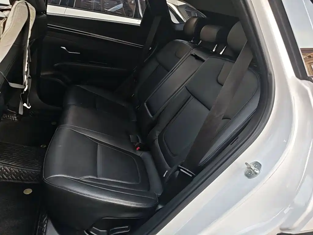 Hyundai Tucson 2023 — фото 17