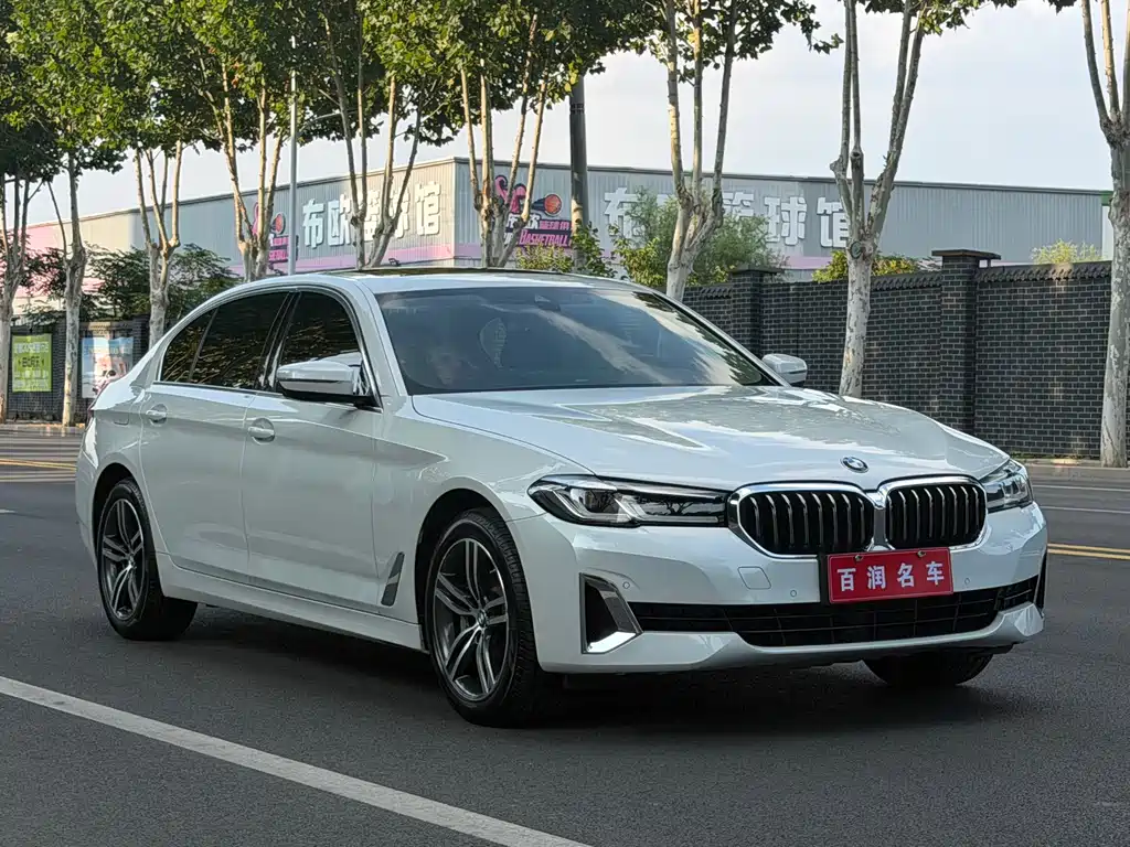BMW 5 Series 2021
