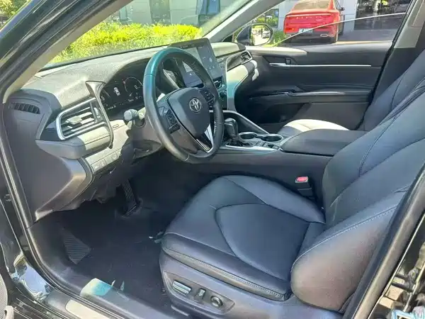 Toyota Camry 2021