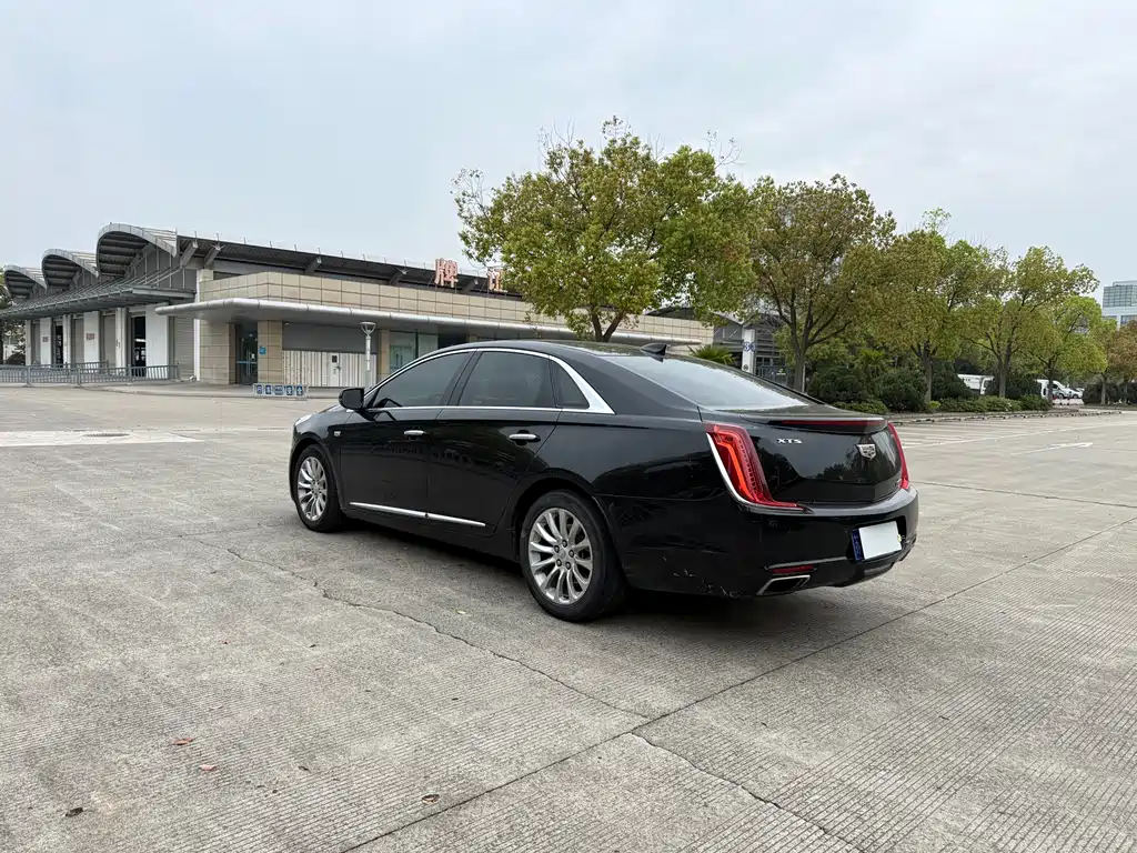 Cadillac XTS 2019 — фото 6