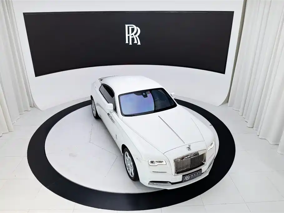 Rolls-Royce Wraith 2021 — фото 20